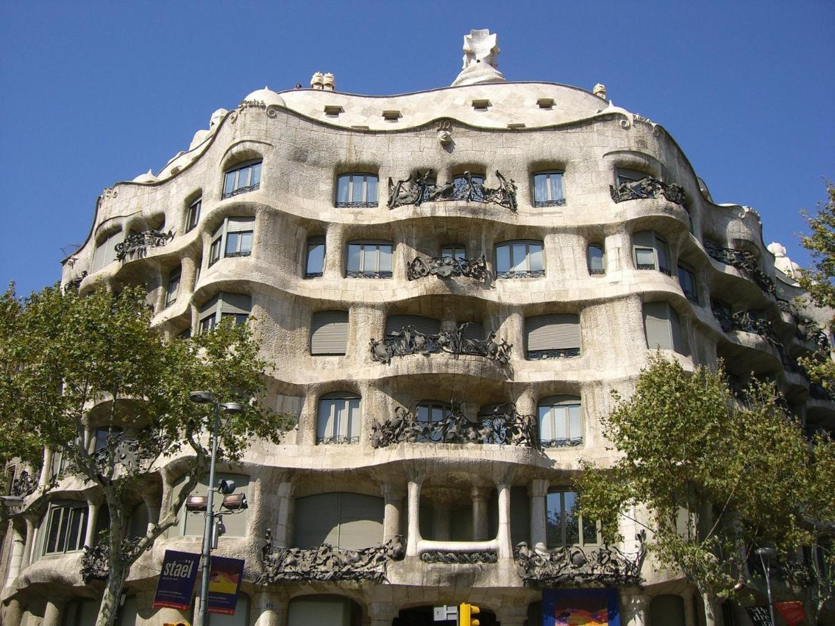 Muntanya - Apartments In Sagrada Familia Barcelona Ngoại thất bức ảnh