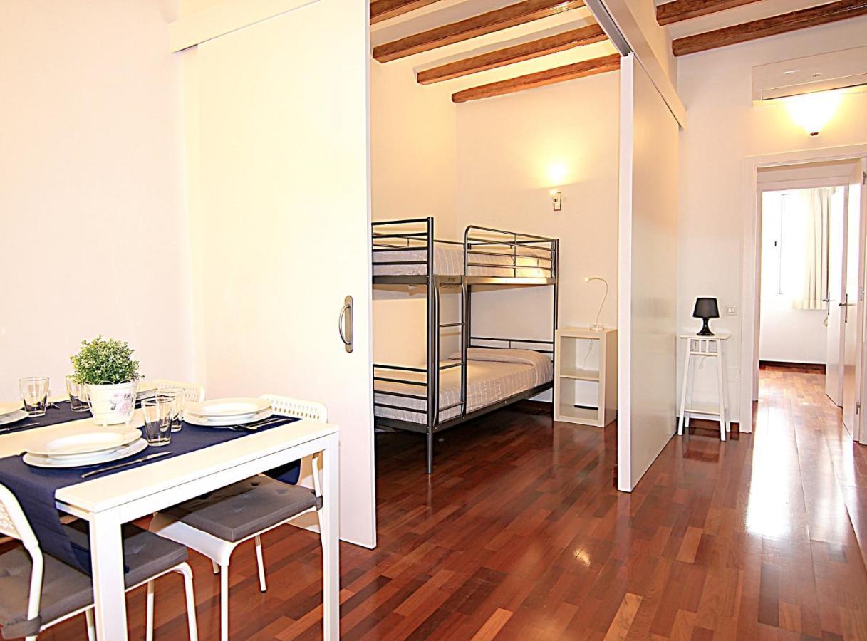 Muntanya - Apartment With Balcony Sagrada Familia Barcelona Ngoại thất bức ảnh