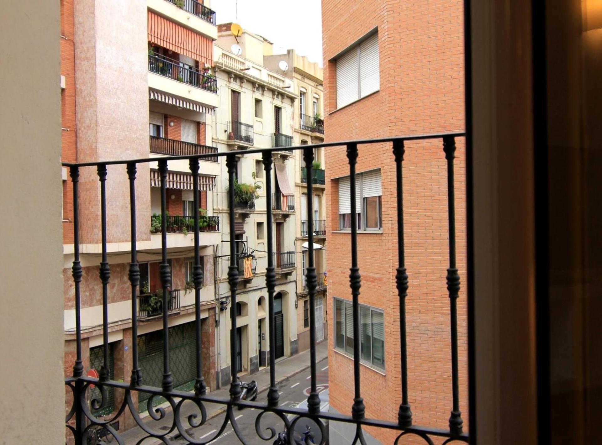 Muntanya - Apartments In Sagrada Familia Barcelona Ngoại thất bức ảnh